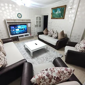 Central Location, 10 Minutes From Istanbul Airport Apartment